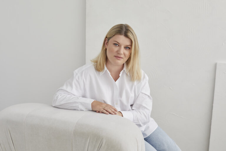 Realizacja wnętrza – jasna przestrzeń dzienna po metamorfozie